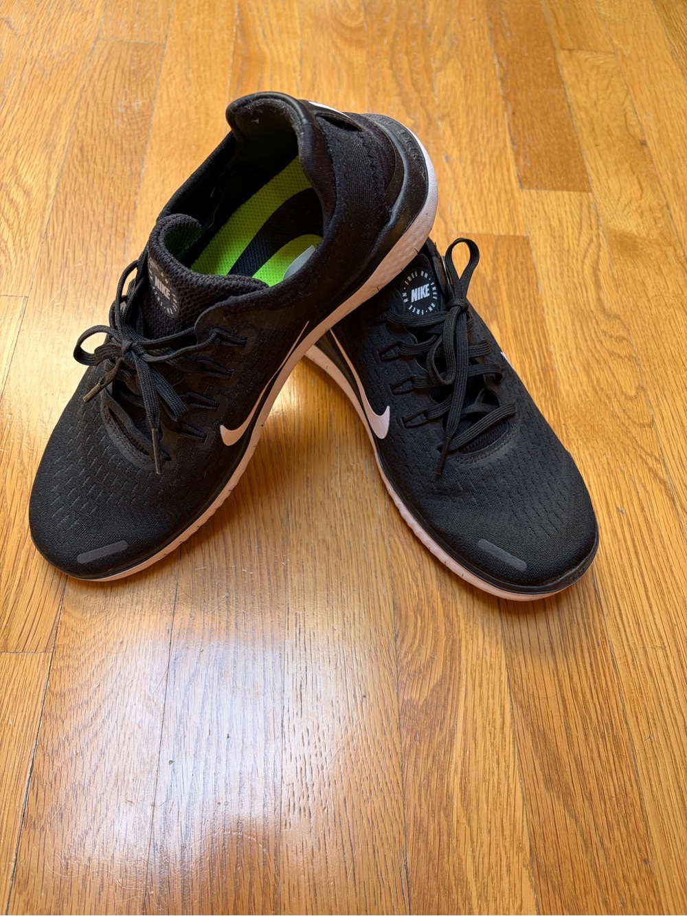 Barely worn Nike Free TR 8 Black Training Shoes Women’s 9